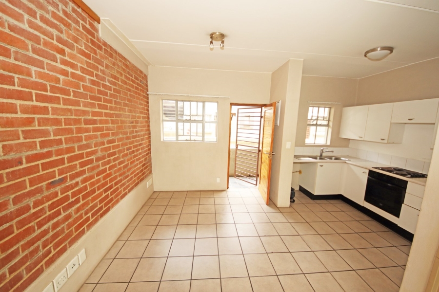 To Let 1 Bedroom Property for Rent in Houghton Estate Gauteng