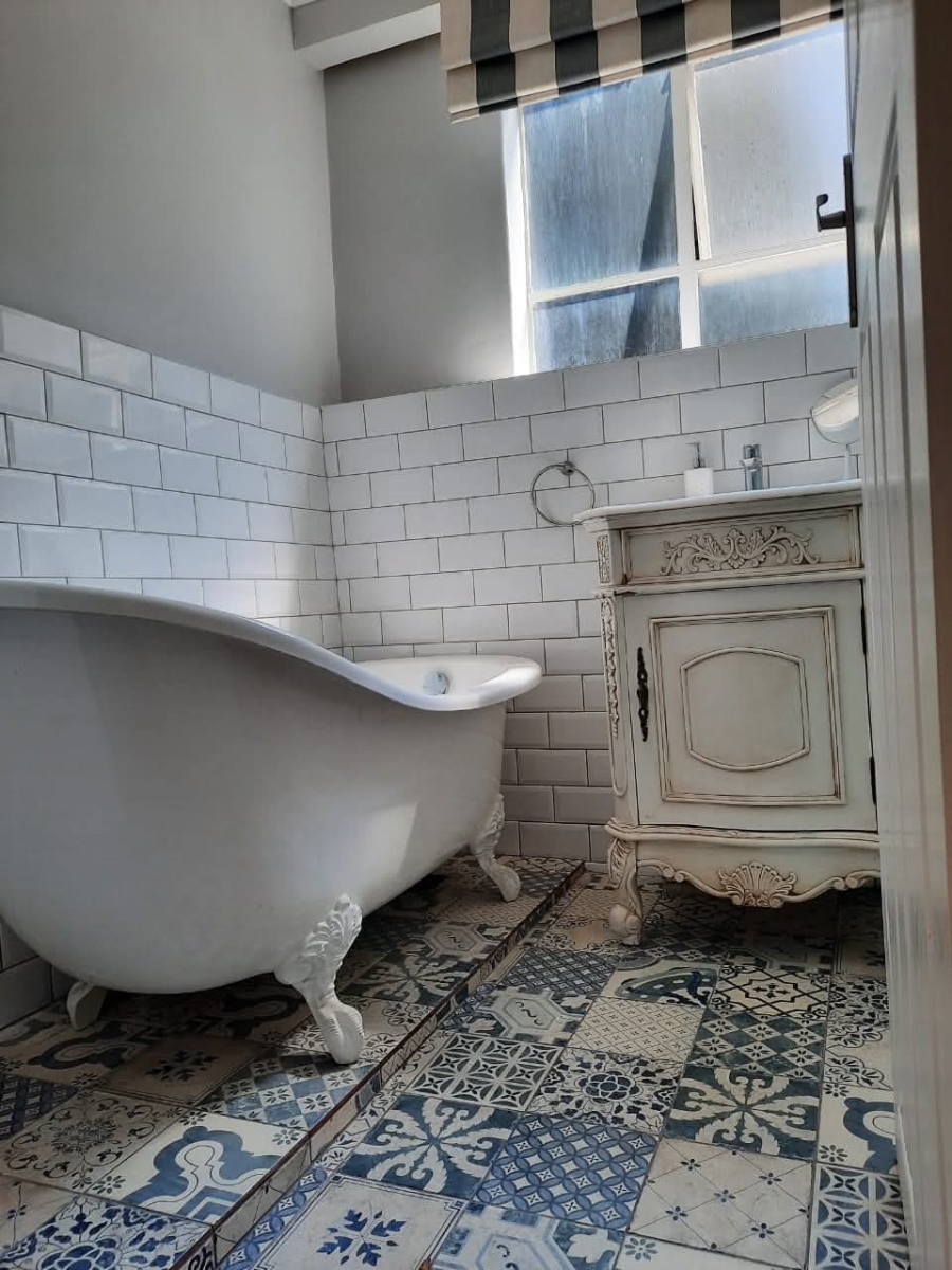 2 Bedroom Property for Sale in Sandton Central Gauteng