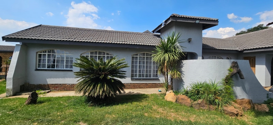 6 Bedroom Property for Sale in Ferryvale Gauteng