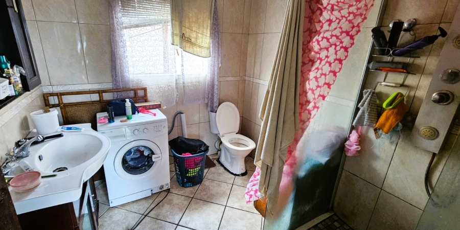 6 Bedroom Property for Sale in Ferryvale Gauteng