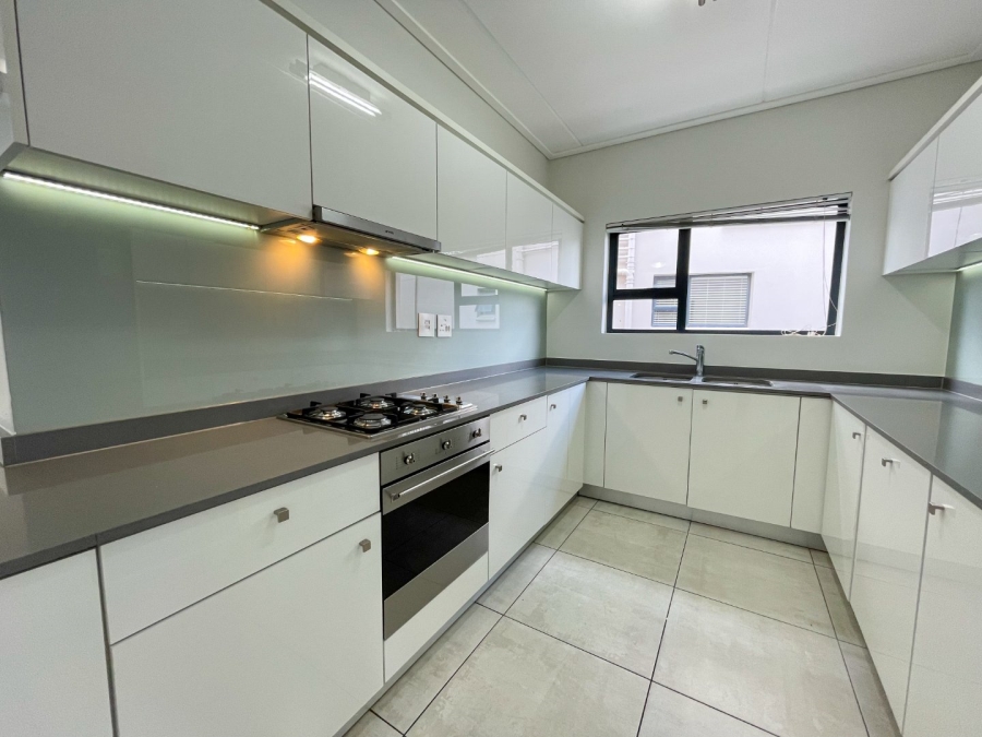 To Let 3 Bedroom Property for Rent in The Polofields Gauteng