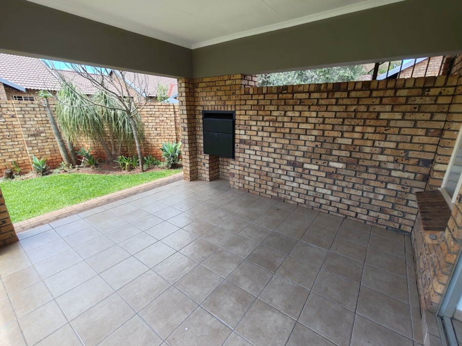 3 Bedroom Property for Sale in Annlin Gauteng