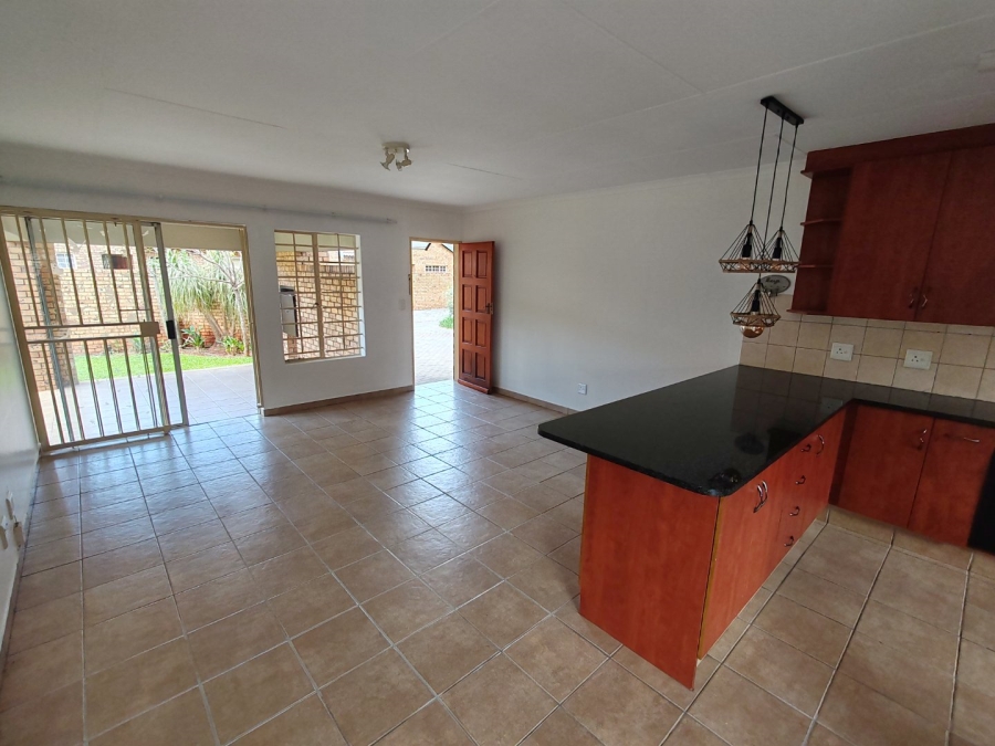 3 Bedroom Property for Sale in Annlin Gauteng