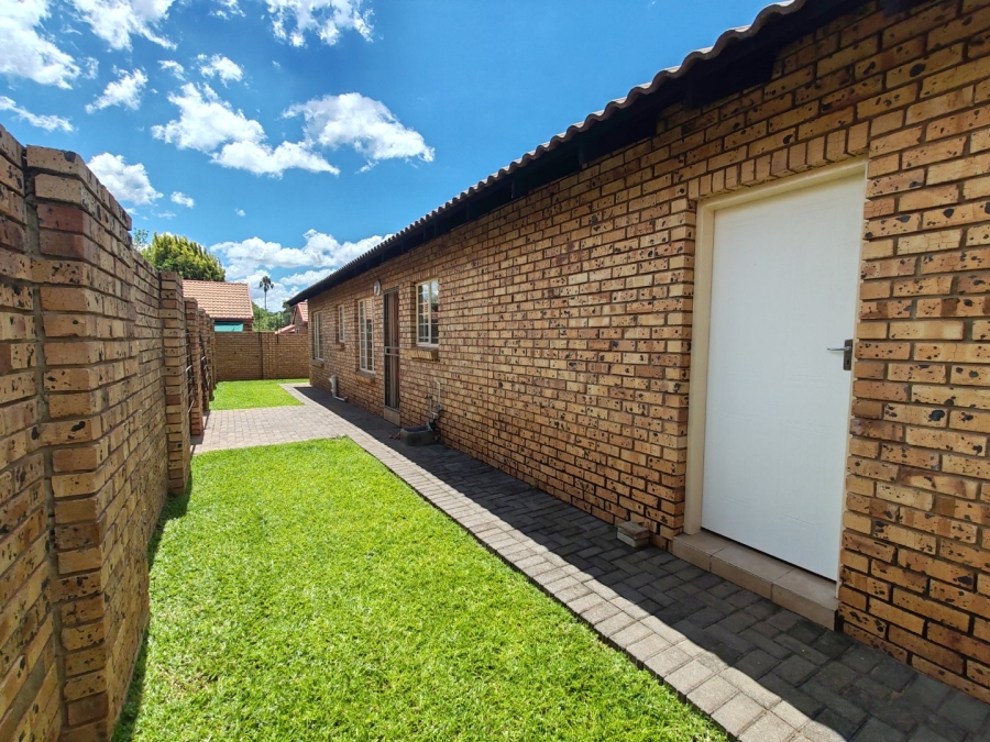 3 Bedroom Property for Sale in Annlin Gauteng