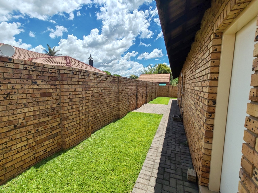 3 Bedroom Property for Sale in Annlin Gauteng