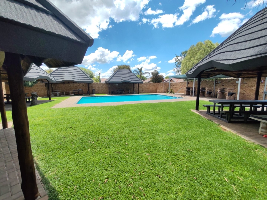 3 Bedroom Property for Sale in Annlin Gauteng