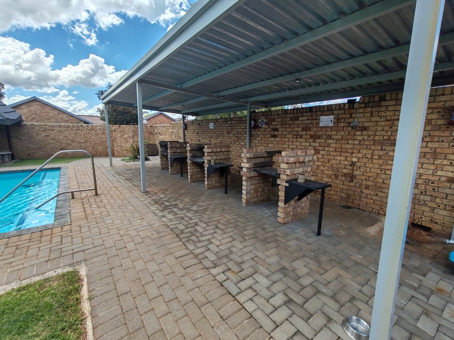3 Bedroom Property for Sale in Annlin Gauteng