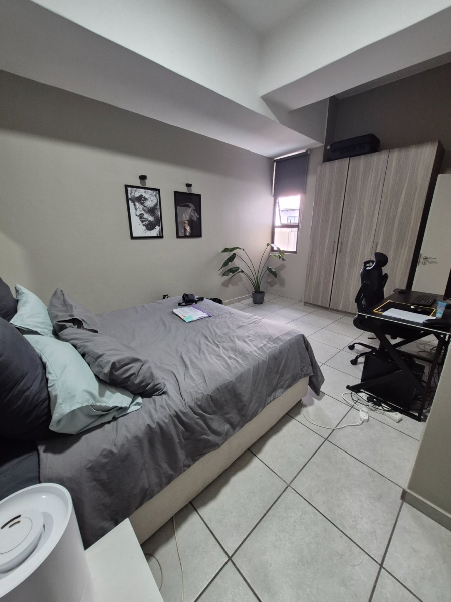 To Let 2 Bedroom Property for Rent in Rosebank Gauteng