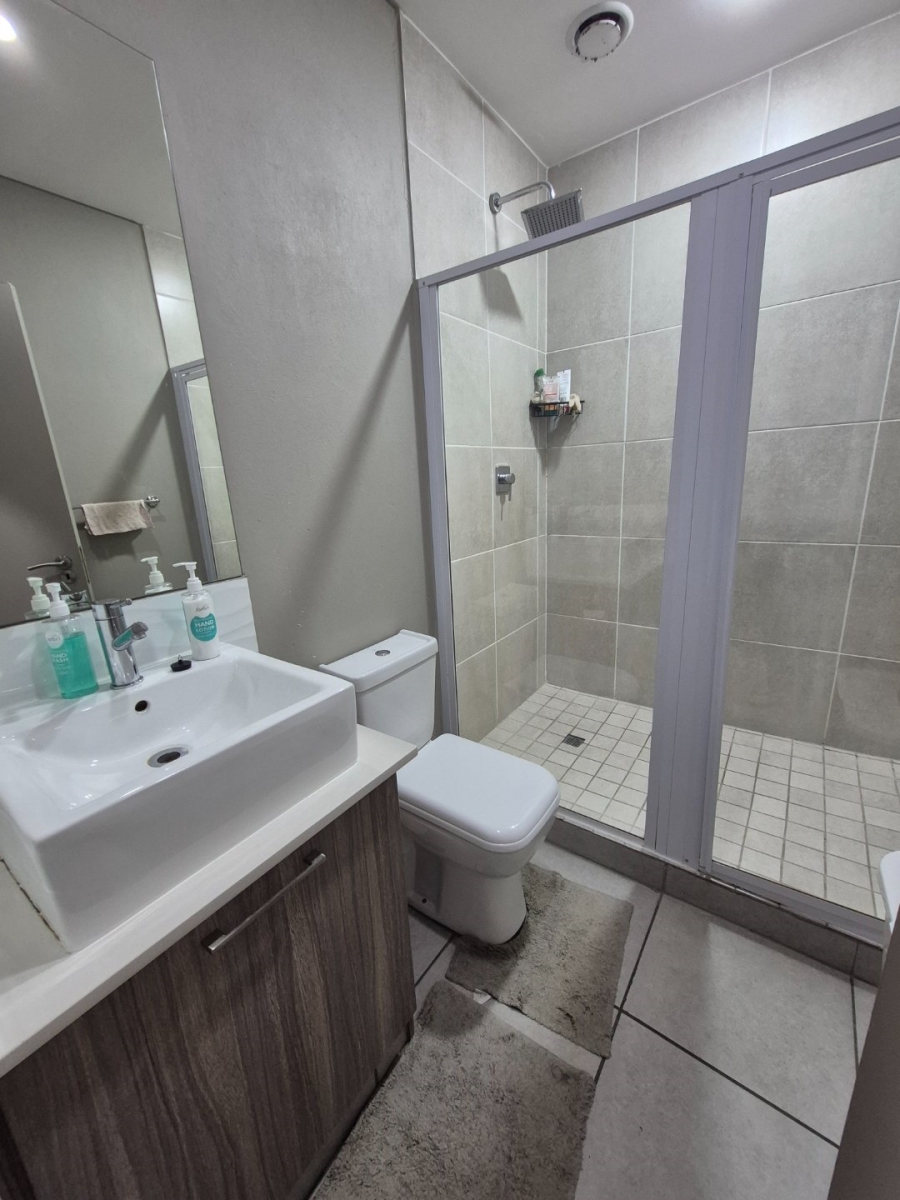 To Let 2 Bedroom Property for Rent in Rosebank Gauteng