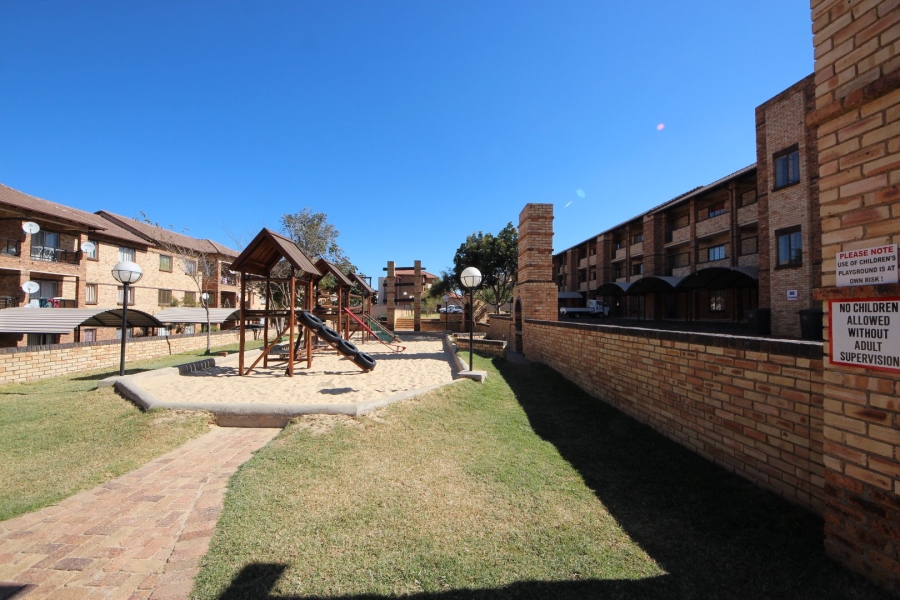 1 Bedroom Property for Sale in Halfway Gardens Gauteng
