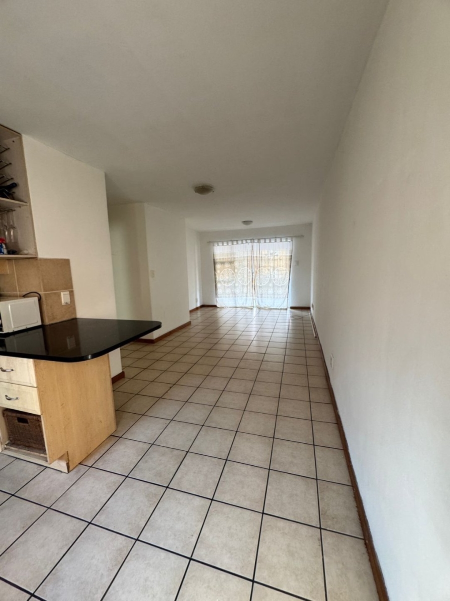 1 Bedroom Property for Sale in Noordwyk Gauteng