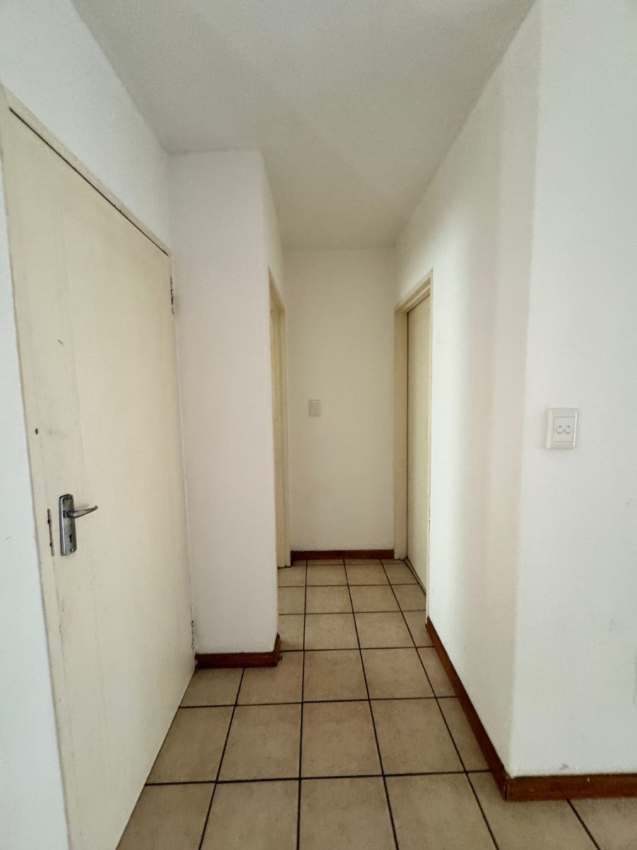 1 Bedroom Property for Sale in Noordwyk Gauteng