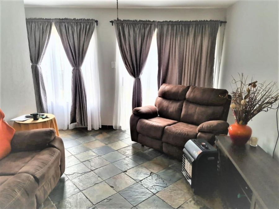 2 Bedroom Property for Sale in Van Riebeeck Park Gauteng