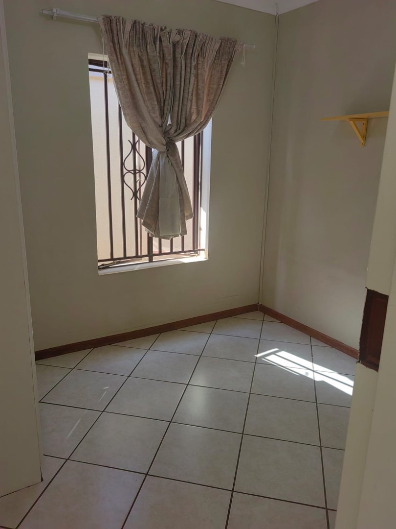 To Let 3 Bedroom Property for Rent in Chantelle Gauteng