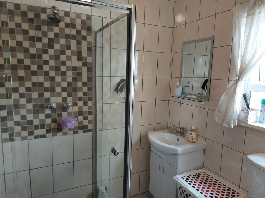 1 Bedroom Property for Sale in Farrar Park Gauteng