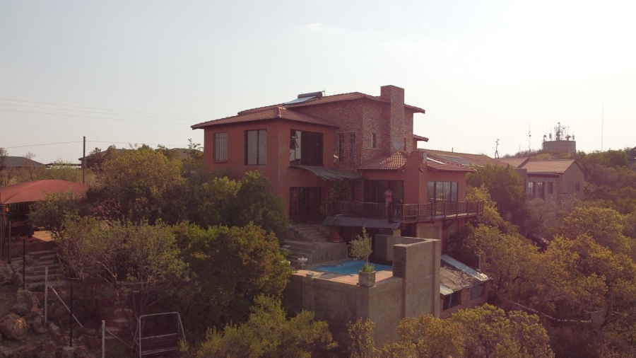 4 Bedroom Property for Sale in Vaaloewer Gauteng