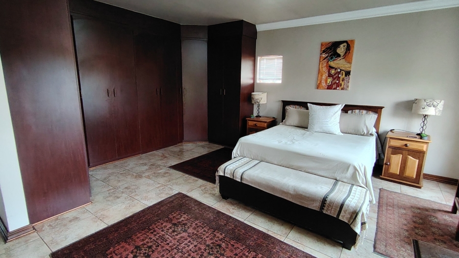 4 Bedroom Property for Sale in Raslouw Manor Gauteng