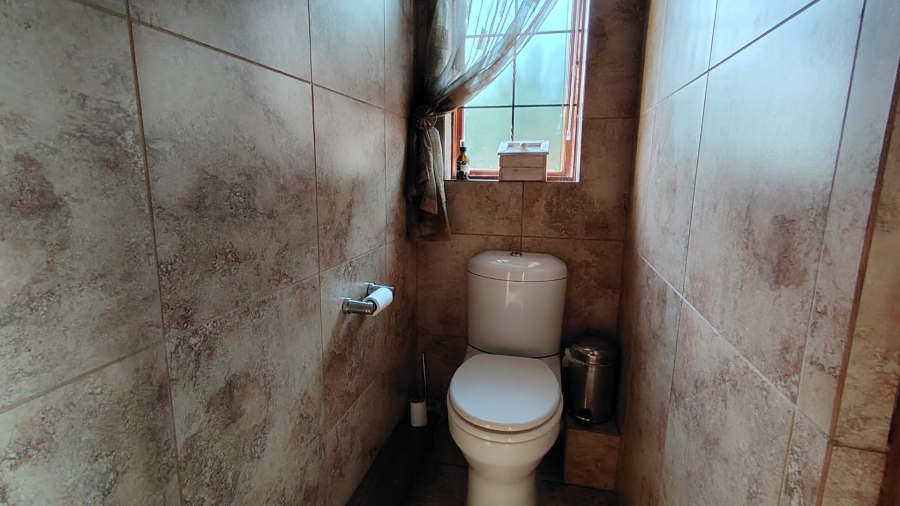 4 Bedroom Property for Sale in Raslouw Manor Gauteng