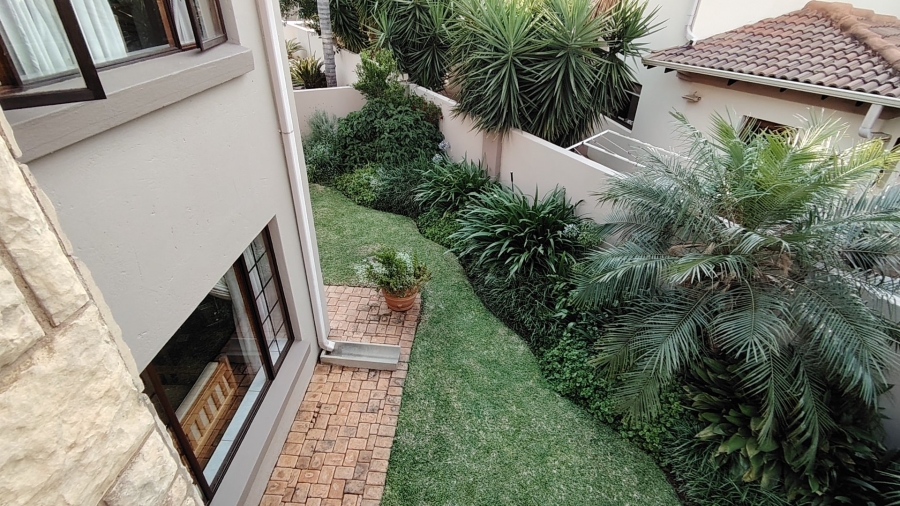 4 Bedroom Property for Sale in Raslouw Manor Gauteng