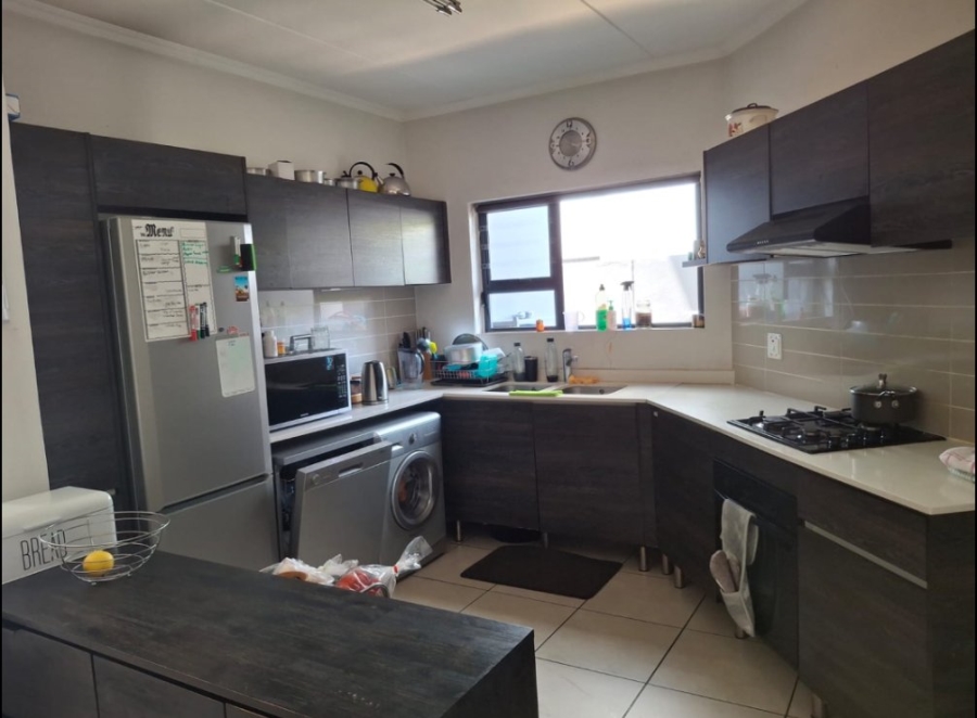 3 Bedroom Property for Sale in Longmeadow Gauteng