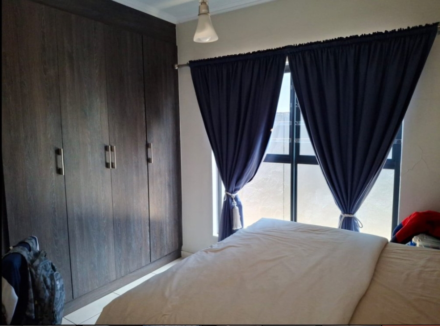 3 Bedroom Property for Sale in Longmeadow Gauteng