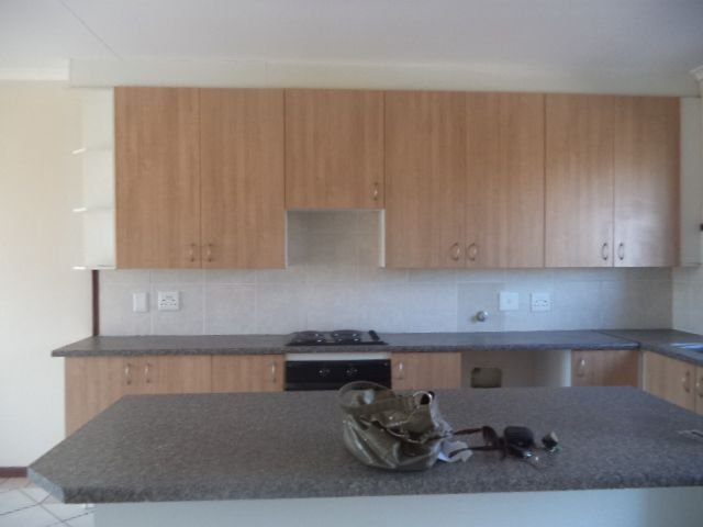 To Let 2 Bedroom Property for Rent in The Orchards Gauteng