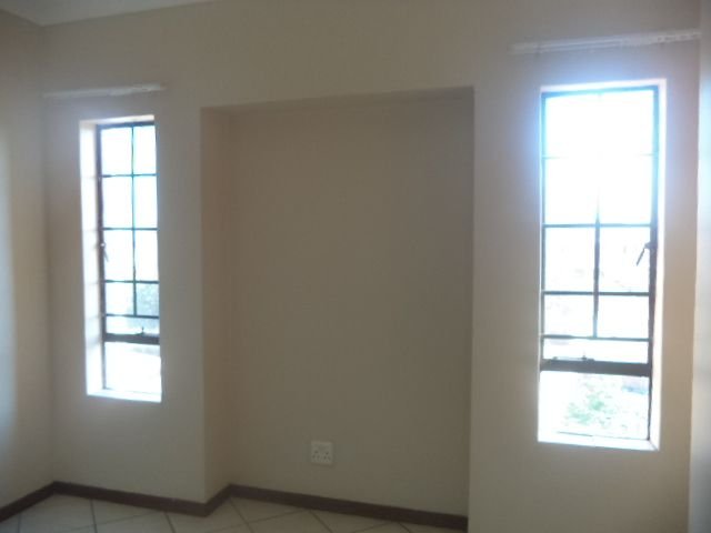 To Let 2 Bedroom Property for Rent in The Orchards Gauteng