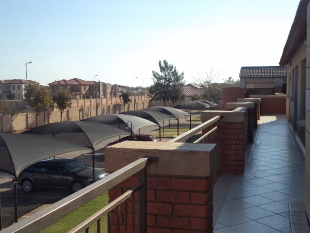 To Let 2 Bedroom Property for Rent in The Orchards Gauteng