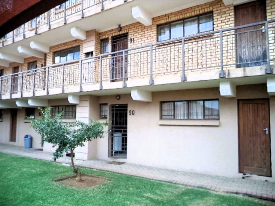 To Let 2 Bedroom Property for Rent in The Orchards Gauteng