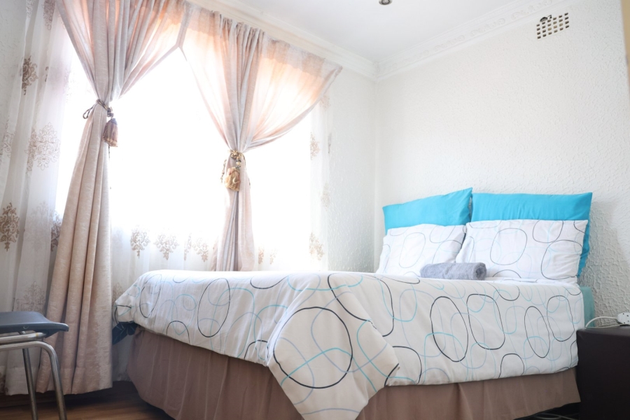 2 Bedroom Property for Sale in Protea Glen Gauteng