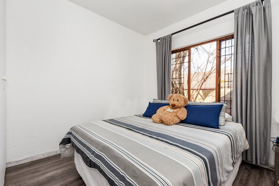 To Let 3 Bedroom Property for Rent in Douglasdale Gauteng