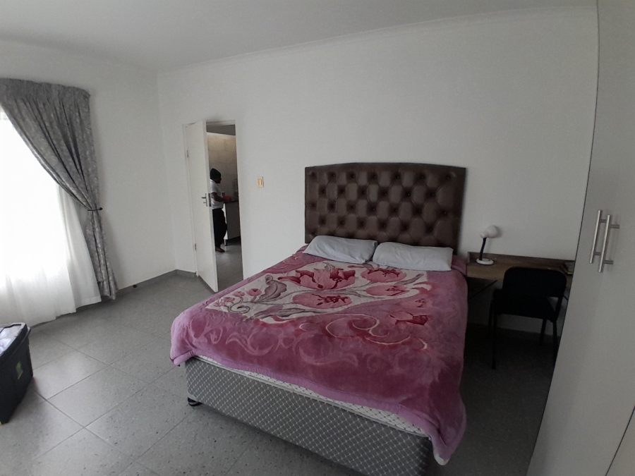 1 Bedroom Property for Sale in Glen Austin Gauteng