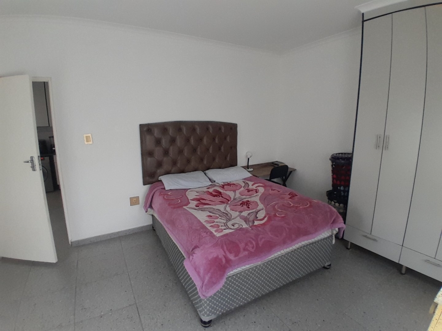 1 Bedroom Property for Sale in Glen Austin Gauteng