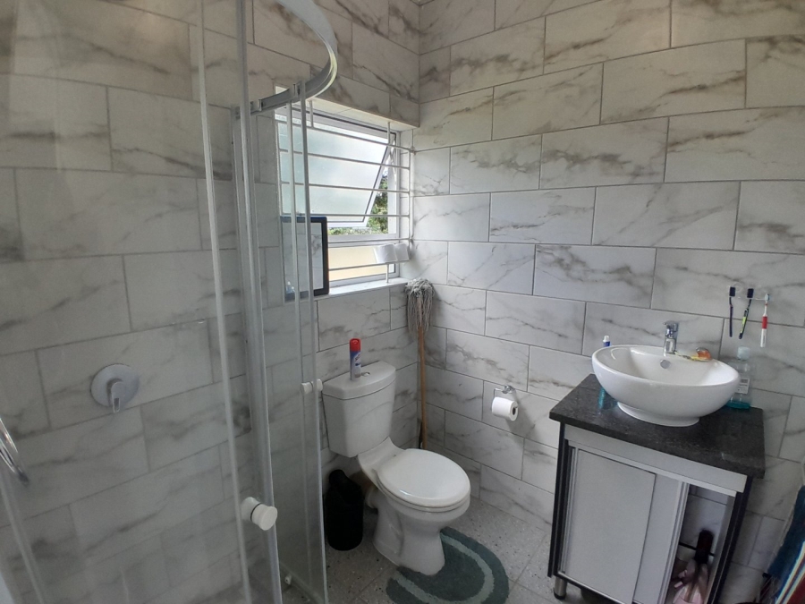 1 Bedroom Property for Sale in Glen Austin Gauteng