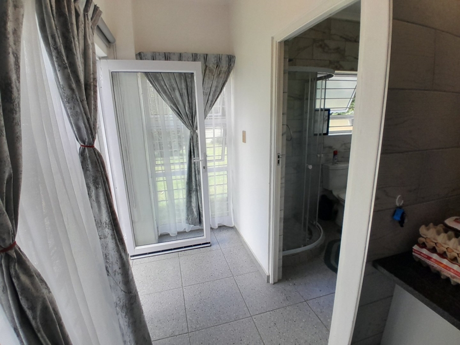 1 Bedroom Property for Sale in Glen Austin Gauteng