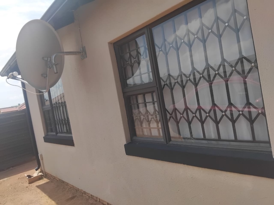 To Let 3 Bedroom Property for Rent in Soshanguve VV Gauteng