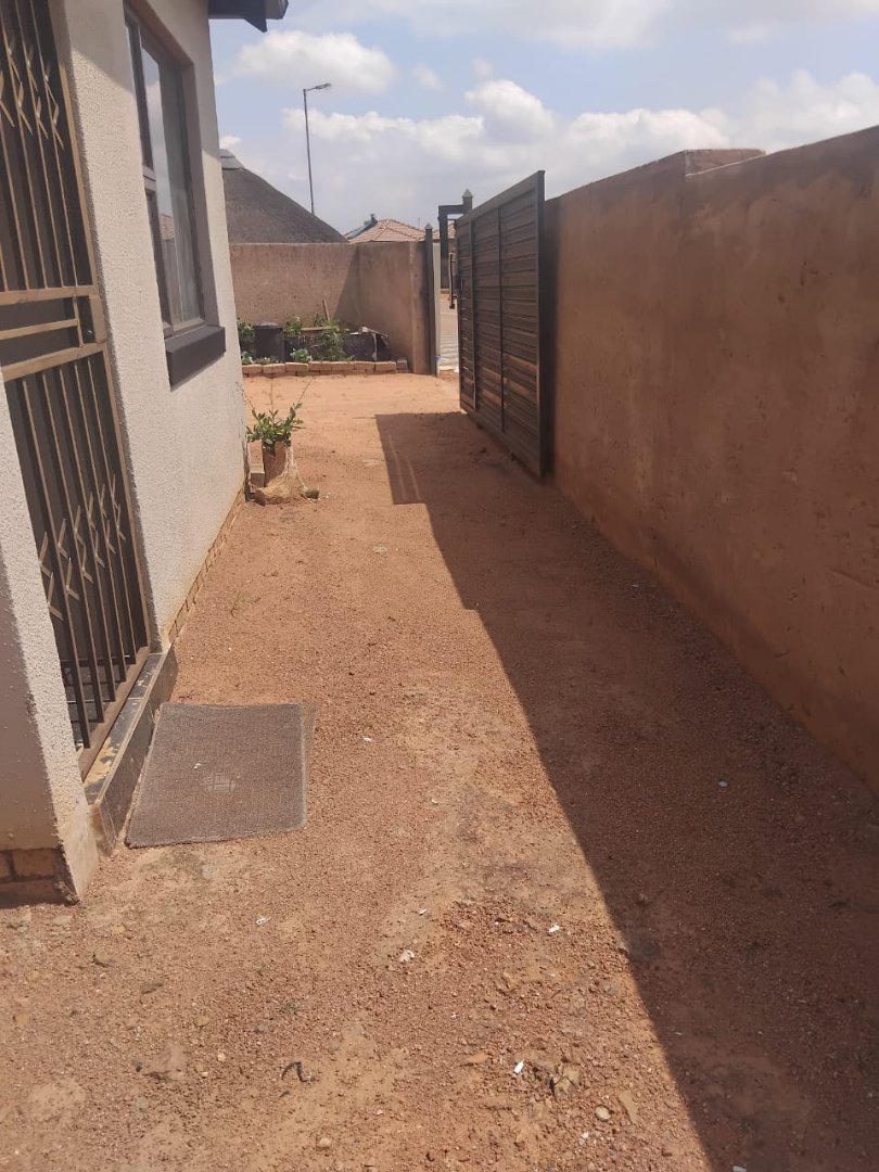 To Let 3 Bedroom Property for Rent in Soshanguve VV Gauteng