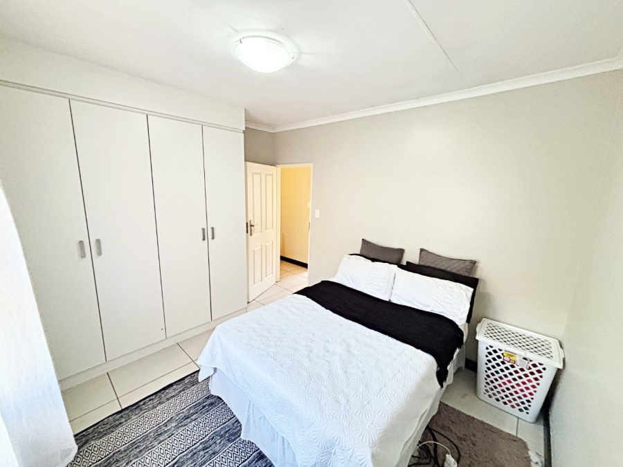 2 Bedroom Property for Sale in Scarlet Park Gauteng