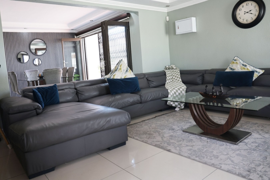 2 Bedroom Property for Sale in Protea Glen Gauteng