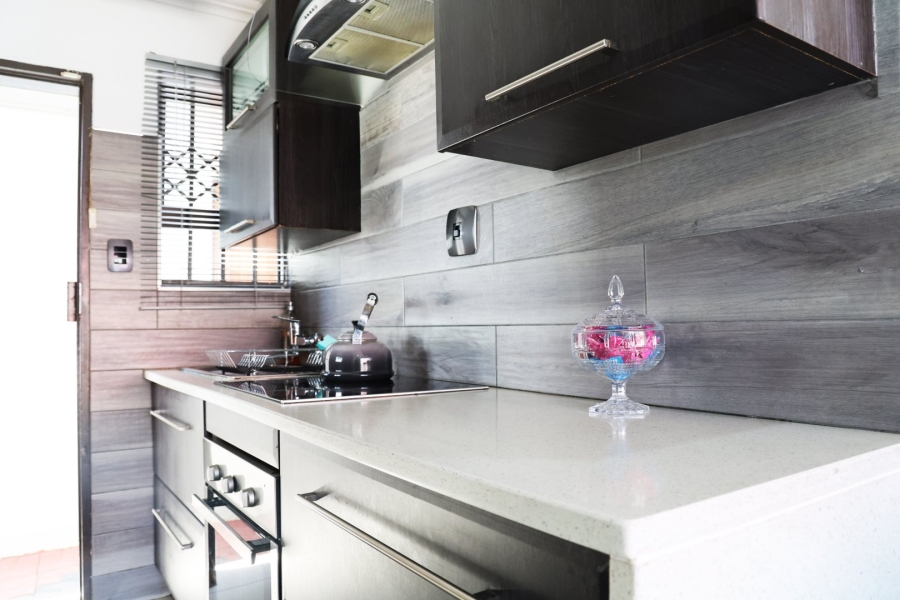 2 Bedroom Property for Sale in Protea Glen Gauteng