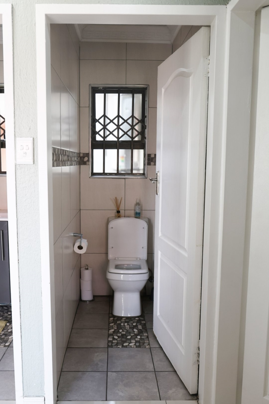 2 Bedroom Property for Sale in Protea Glen Gauteng