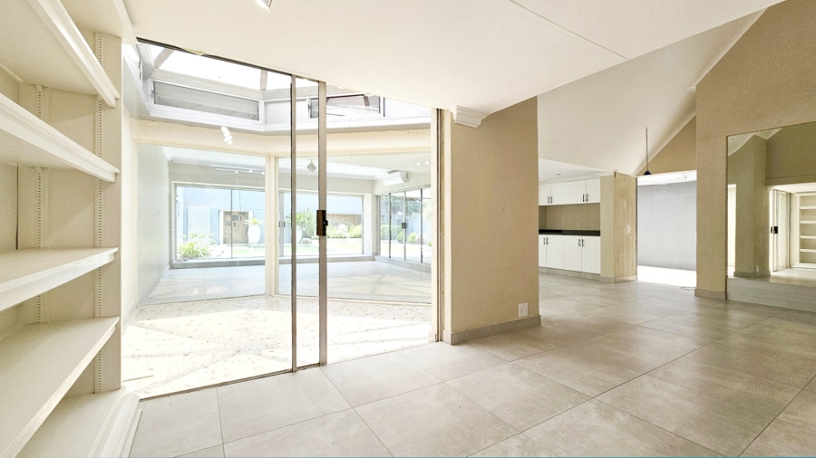 4 Bedroom Property for Sale in Three Rivers Proper Gauteng