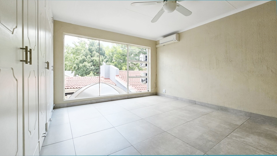 4 Bedroom Property for Sale in Three Rivers Proper Gauteng