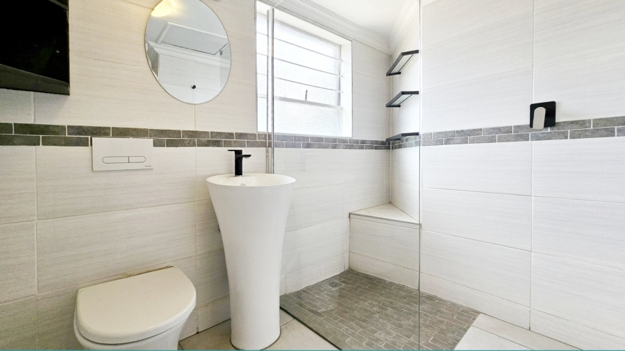 4 Bedroom Property for Sale in Three Rivers Proper Gauteng