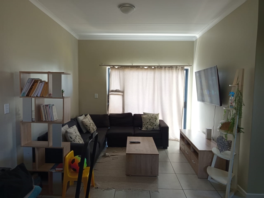 2 Bedroom Property for Sale in Grand Central Gauteng