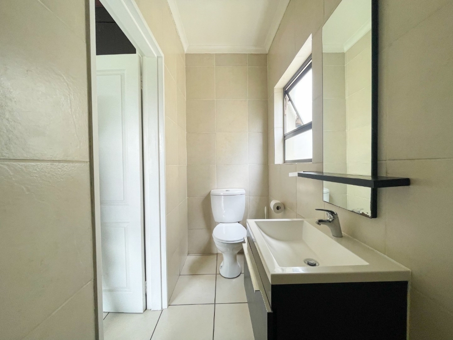 2 Bedroom Property for Sale in Noordwyk Gauteng