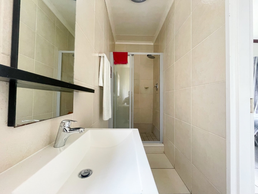 2 Bedroom Property for Sale in Noordwyk Gauteng