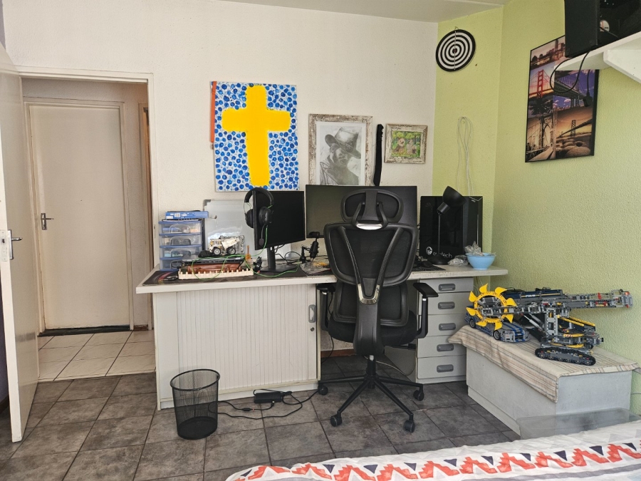 3 Bedroom Property for Sale in Bromhof Gauteng