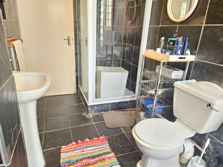 3 Bedroom Property for Sale in Bromhof Gauteng