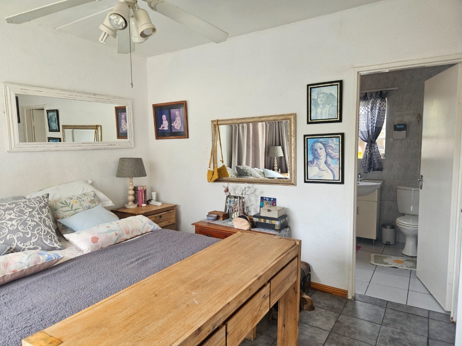 3 Bedroom Property for Sale in Bromhof Gauteng